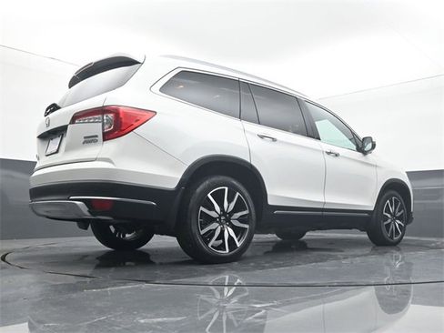 Used 2022 Honda Pilot Touring image 11