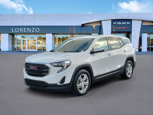 Used 2020 GMC Terrain SLE FWD image 1