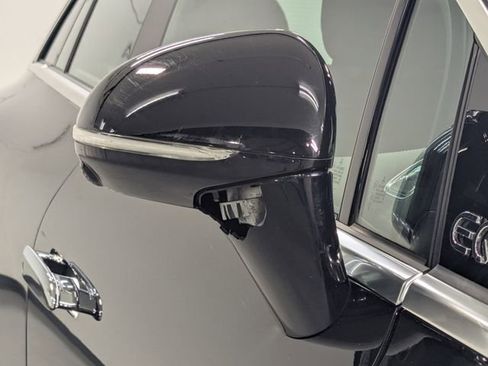 Used 2023 Mercedes-Benz EQS 450+ 4MATIC Sedan image 30