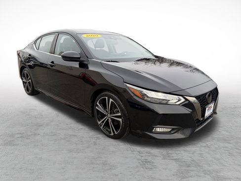 Used 2020 Nissan Sentra SR image 3