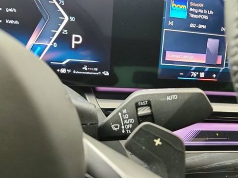 Used 2026 BMW 550e xDrive image 45