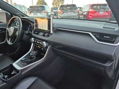 Used 2020 Toyota RAV4 XSE AWD/4WD image 22