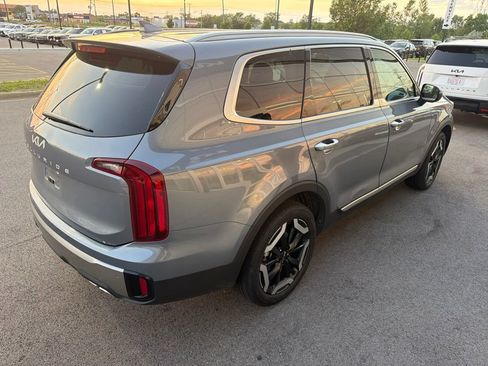 Used 2025 Kia Telluride S FWD image 4