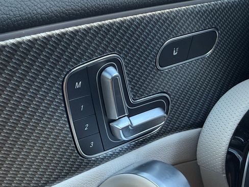 Used 2025 Mercedes-Benz CLA 250 4MATIC image 26