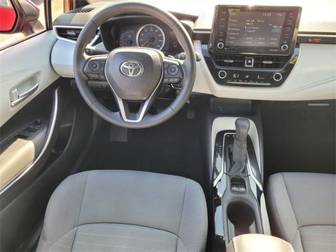 Used 2022 Toyota Corolla SE image 14