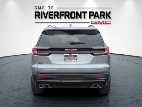 Used 2025 GMC Acadia AT4 w/ Luxury Package AWD/4WD image 4