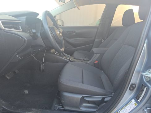 Used 2024 Toyota Corolla LE FWD image 4