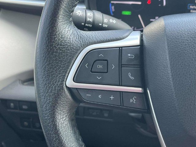 Used 2021 Toyota Sienna XLE FWD image 27