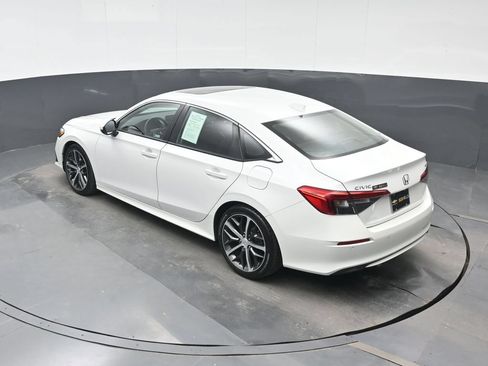 Used 2022 Honda Civic Touring image 19