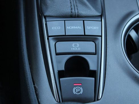 Used 2024 Toyota Camry XSE FWD image 14