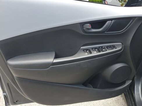 Used 2019 Hyundai Kona SEL AWD/4WD image 17