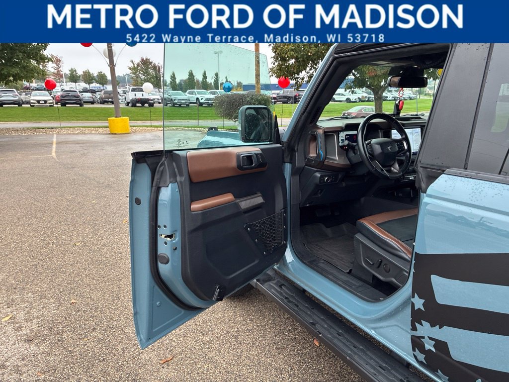 Used 2021 Ford Bronco Outer Banks AWD/4WD image 9