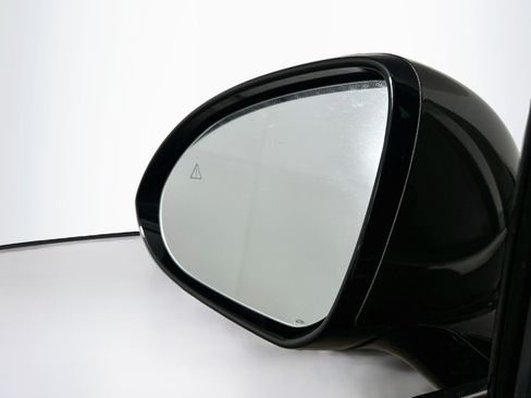 Used 2025 Genesis GV70 2.5T AWD/4WD image 16