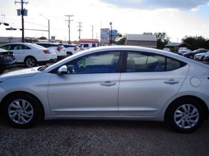 Used 2019 Hyundai Elantra SE
