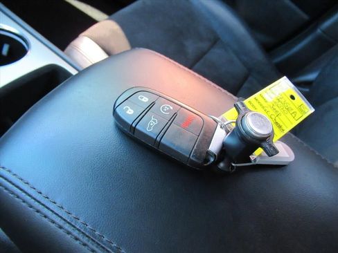 Used 2020 Jeep Grand Cherokee Altitude image 30