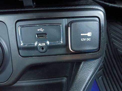 Used 2020 Jeep Renegade Sport w/ UConnect 7.0 Group AWD/4WD image 6