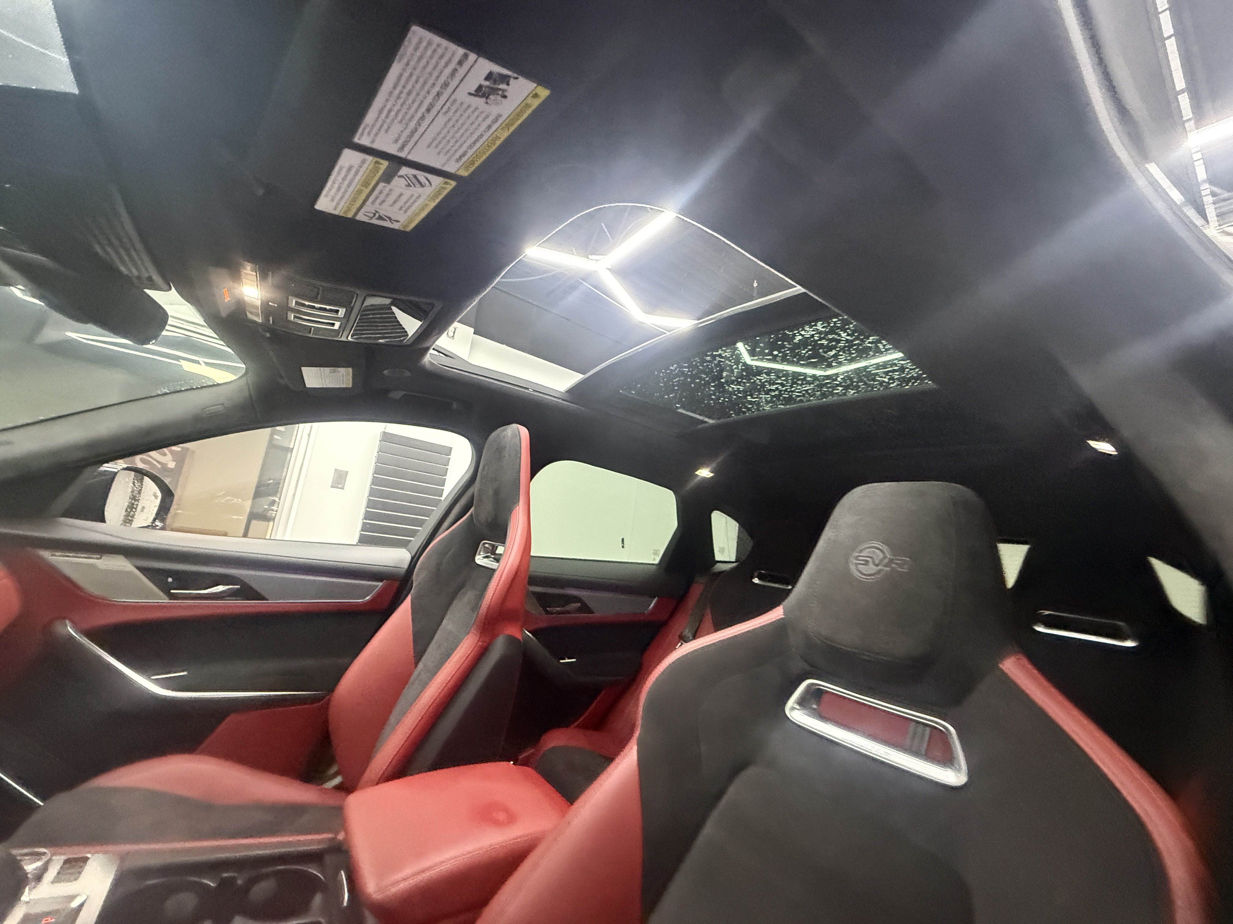 Used 2024 Jaguar F-PACE SVR AWD/4WD image 10