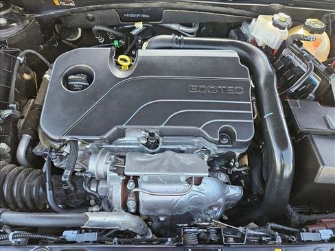 Used 2023 Chevrolet Malibu LT FWD image 26
