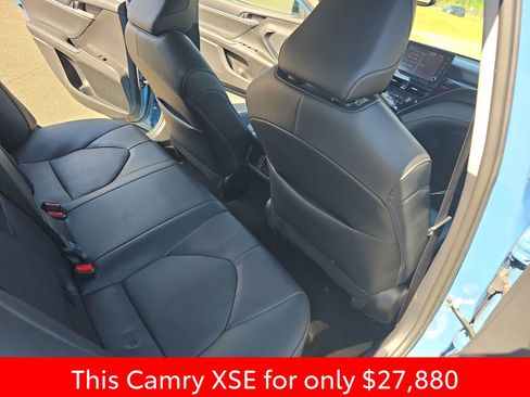 Used 2024 Toyota Camry XSE FWD image 17