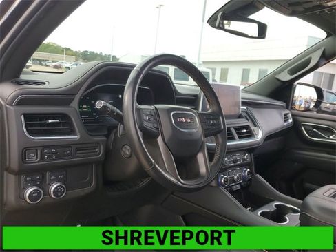 Used 2022 GMC Yukon XL AT4 image 10