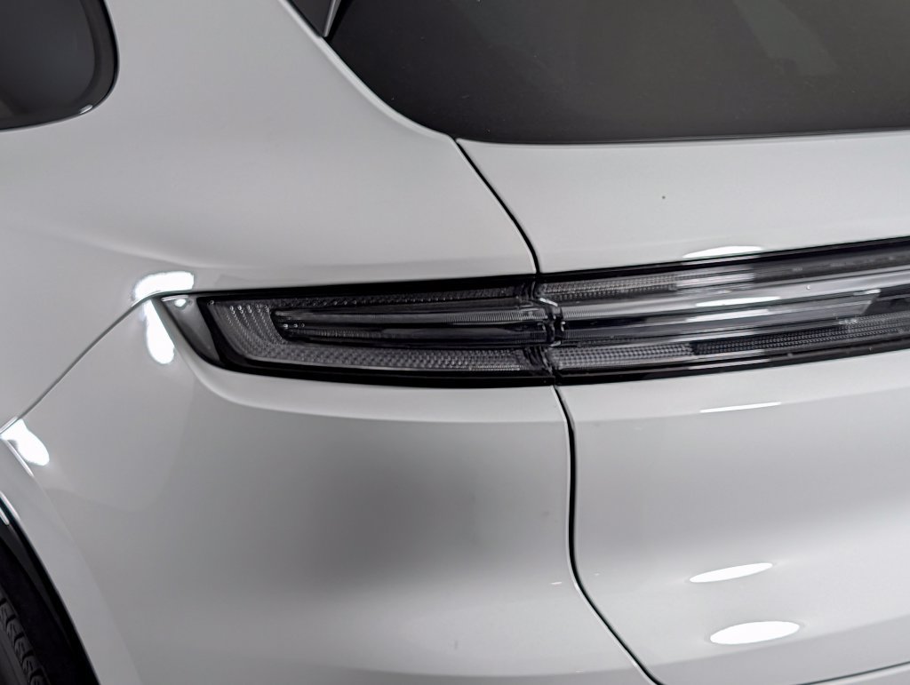 New 2026 Porsche Cayenne GTS AWD/4WD image 16