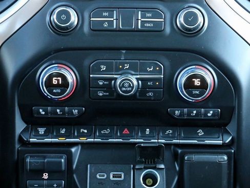 Used 2020 Chevrolet Silverado 2500 High Country w/ Z71 Off-Road Package image 34