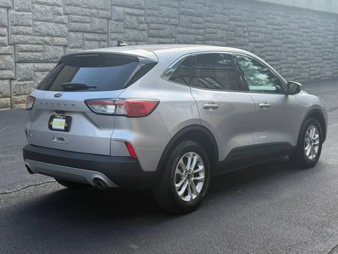 Used 2020 Ford Escape SE FWD image 6