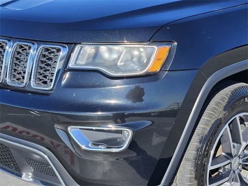 Used 2018 Jeep Grand Cherokee Limited image 8