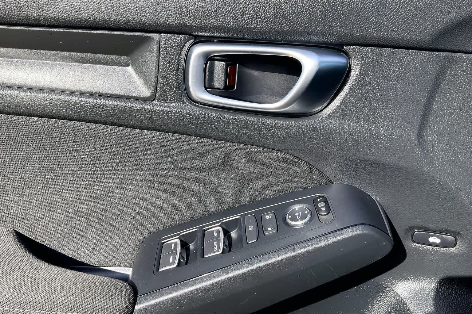 Used 2025 Honda Civic LX image 34