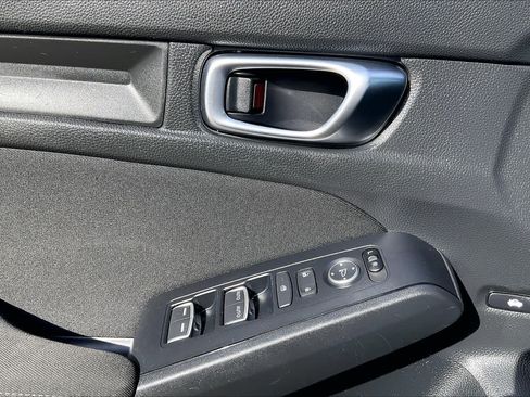 Used 2025 Honda Civic LX image 34