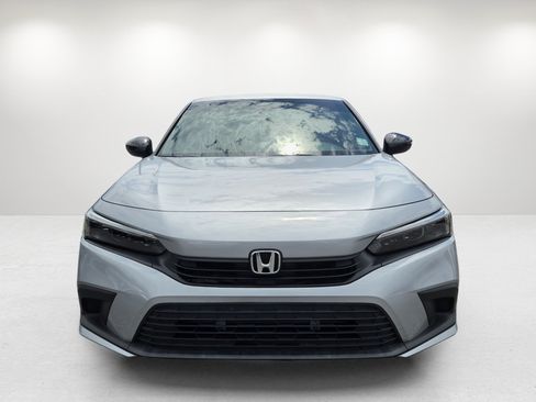 Used 2024 Honda Civic Sport image 2