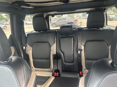 Used 2024 Ford Bronco Wildtrak AWD/4WD image 10