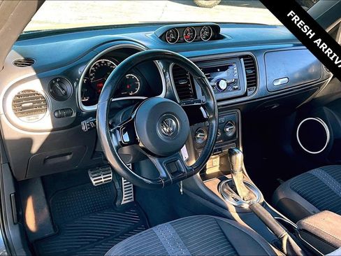 Used 2013 Volkswagen Beetle 2.0T image 15