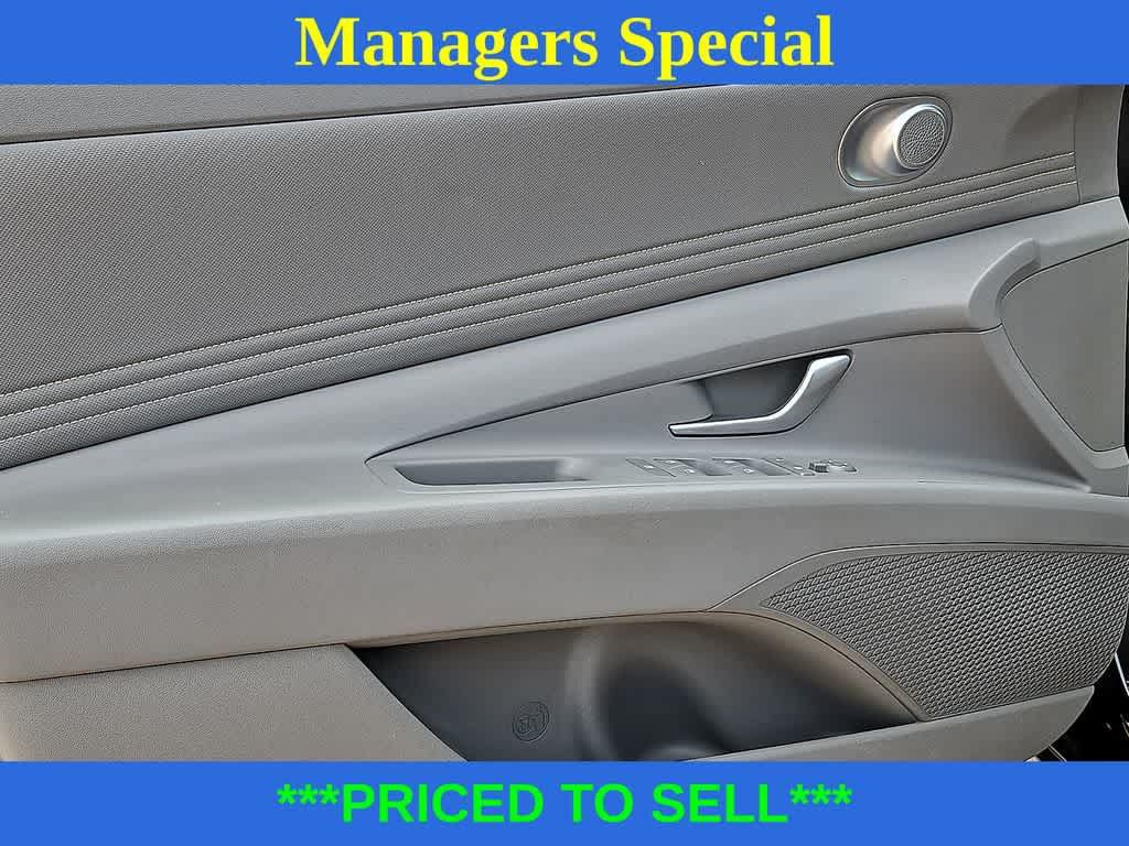 Certified 2025 Hyundai Elantra Sport w/ Cargo Package FWD image 11