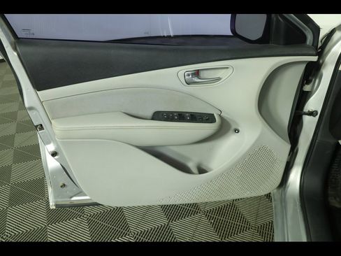 Used 2013 Dodge Dart SXT image 11