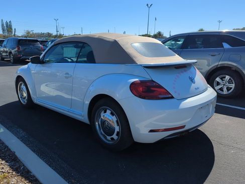 Used 2018 Volkswagen Beetle 2.0T S image 7