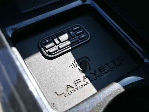 Used 2023 Cadillac Escalade V w/ LPO, ONYX Package image 29