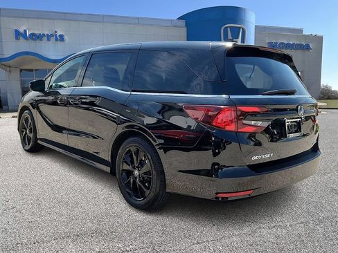 Used 2024 Honda Odyssey Sport image 3