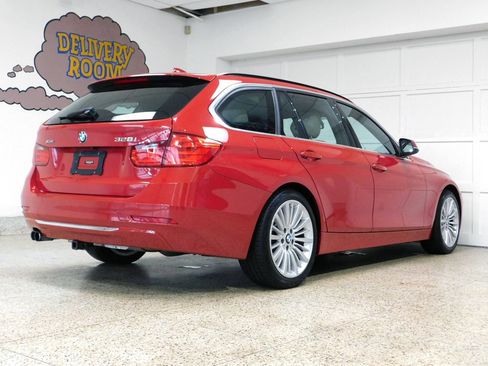 Used 2015 BMW 328i xDrive Wagon AWD/4WD image 4