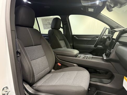 New 2026 GMC Acadia Elevation w/ LPO, Floor Liner Package image 15