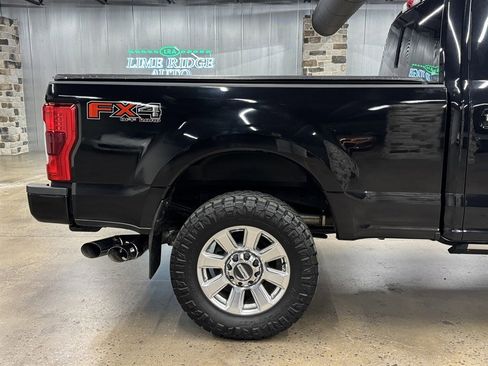 Used 2019 Ford F250 Platinum w/ Platinum Ultimate Package AWD/4WD image 17