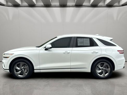 Certified 2026 Genesis GV70 2.5T AWD/4WD image 2