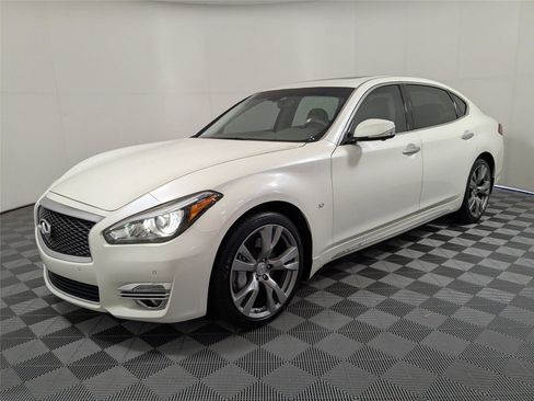 Used 2019 INFINITI Q70 L 3.7 image 1