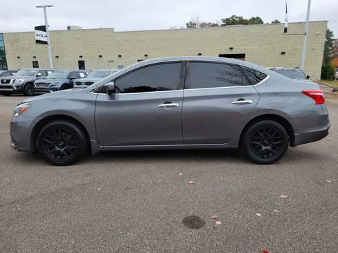 Used 2017 Nissan Sentra S image 17
