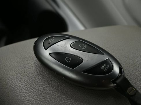 Used 2025 Hyundai Elantra Limited FWD image 28