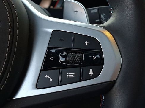 Used 2025 BMW X5 M60i w/ Climate Comfort Package image 17