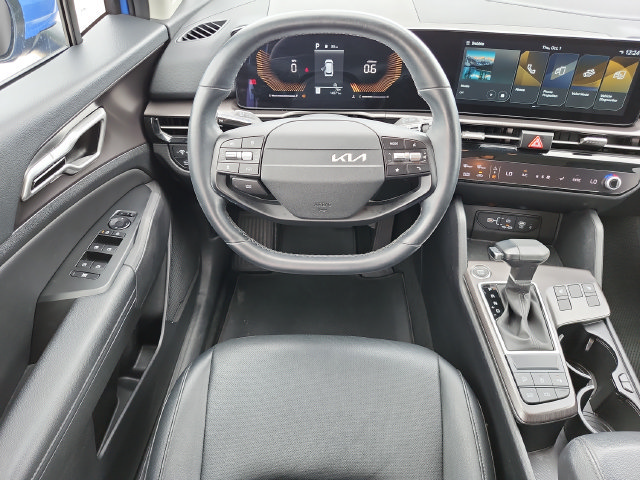 Certified 2026 Kia Sportage EX FWD image 15