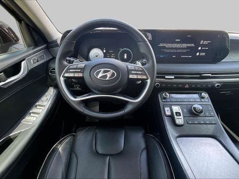 Used 2023 Hyundai Palisade Limited FWD image 6