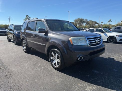 Used 2013 Honda Pilot Touring image 1