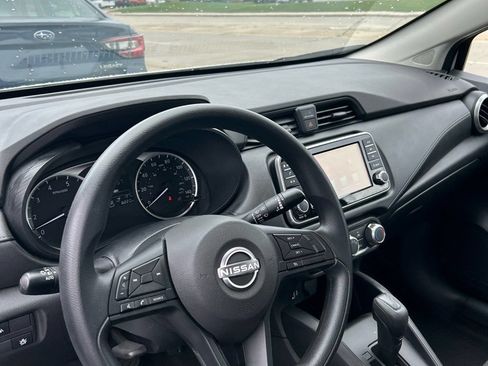 Used 2025 Nissan Versa S w/ Trunk Package FWD image 13